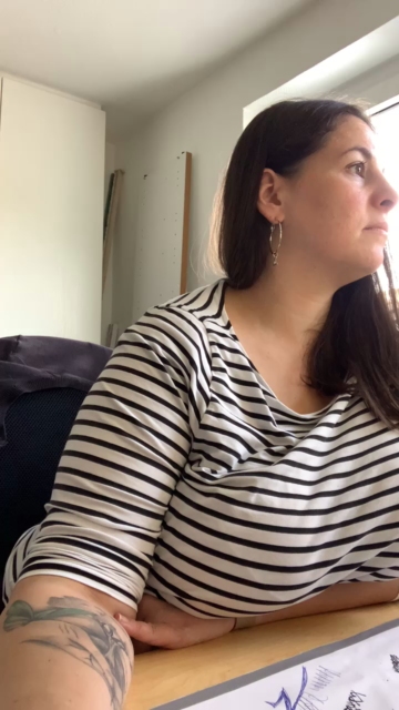 HornyMilfLeah  27-09-2021